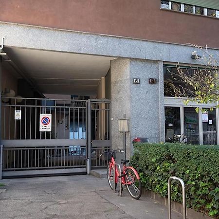 Guest Planet - Cozy Housing Porta Romana M3 Milan Exterior photo