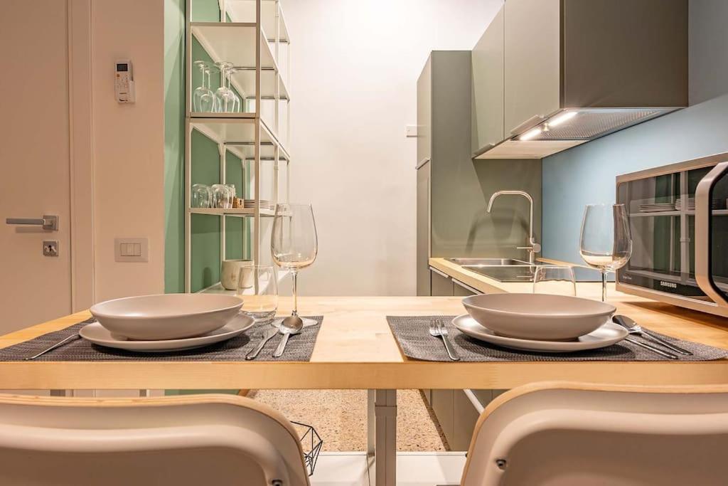 Guest Planet - Cozy Housing Porta Romana M3 Milan Exterior photo